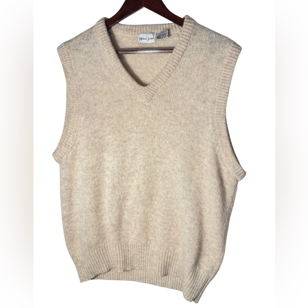 Michael Jordan cream sweater vest 100% pure new Wool Size Large VTG Y2K